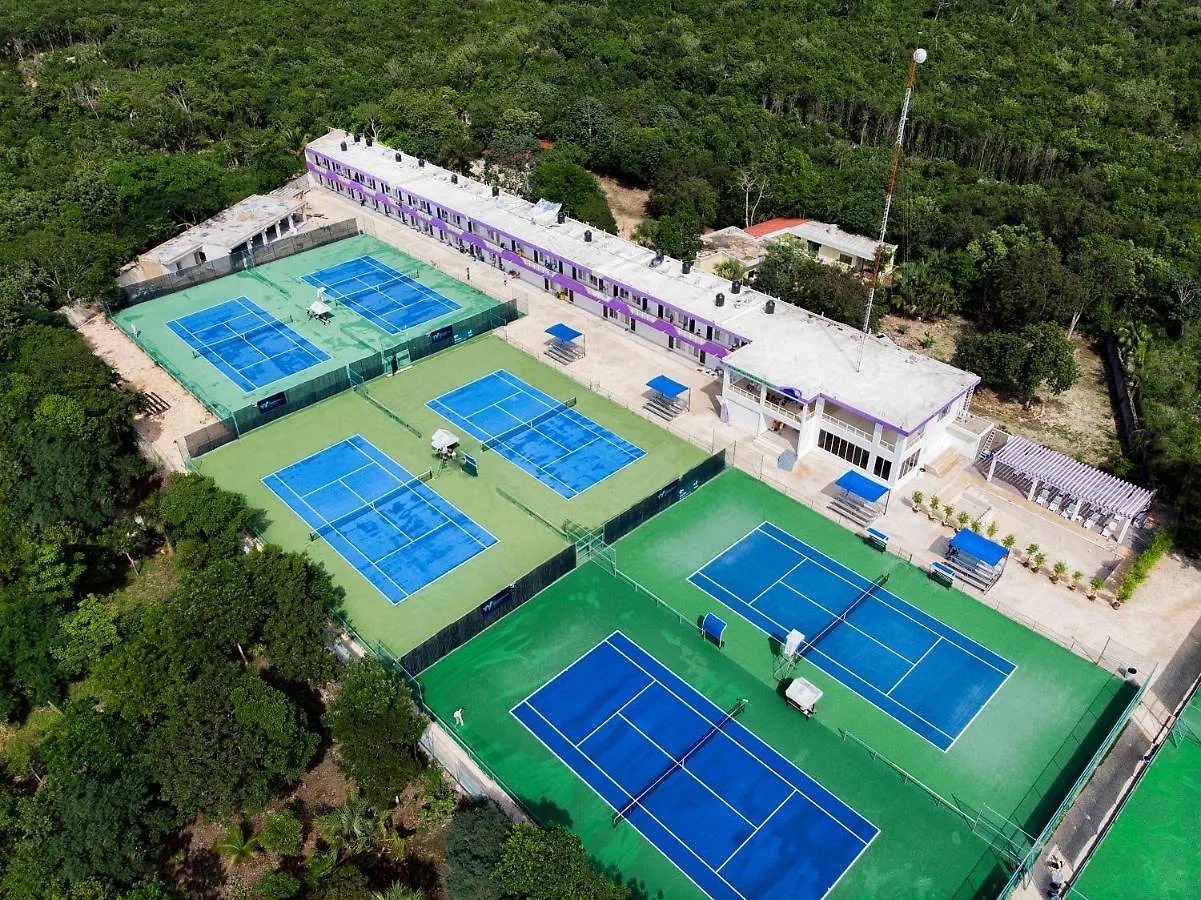 Cancun Tennis Inn