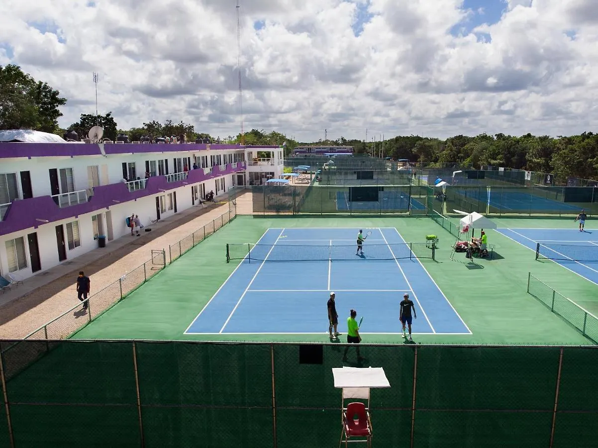 酒店 Cancun Tennis Inn