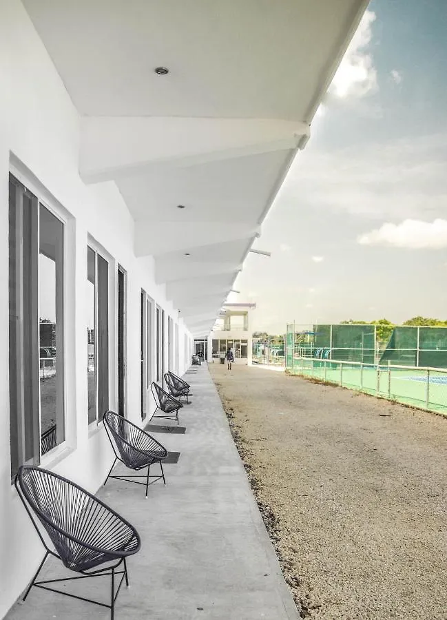 Cancun Tennis Inn Hotel